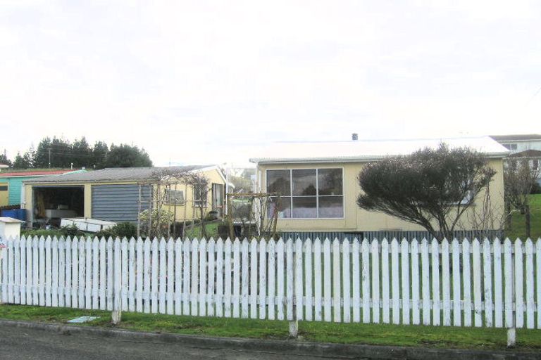 Photo of property in 37 Waro Drive, Hikurangi, 0114