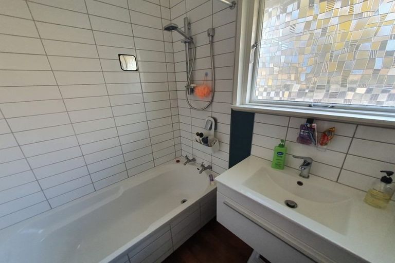 Photo of property in 230 Beach Road, North New Brighton, Christchurch, 8083