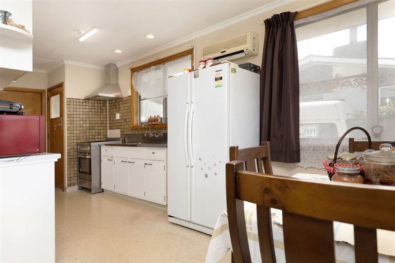 Photo of property in 15 Mckenzie Street, Witherlea, Blenheim, 7201