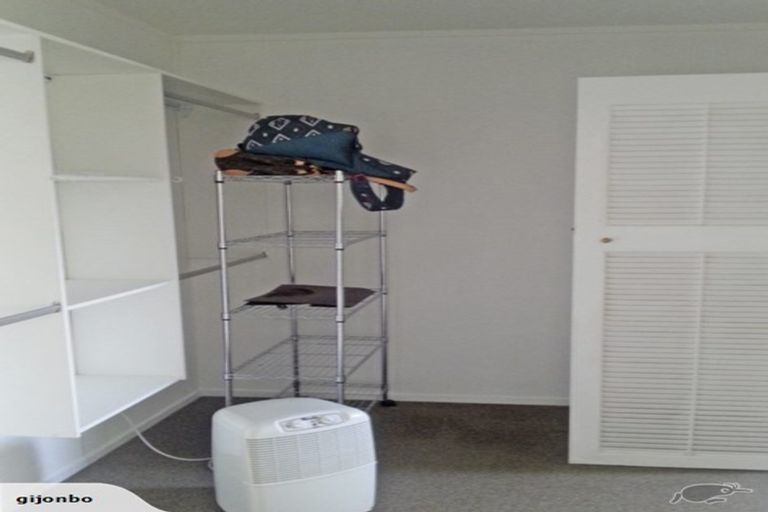 Photo of property in 10 Norval Road, Henderson, Auckland, 0610