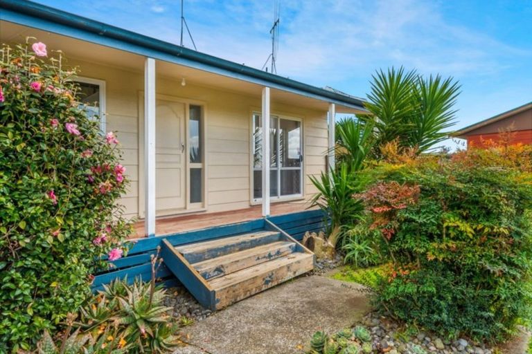 Photo of property in 4 Mckinley Place, Nawton, Hamilton, 3200