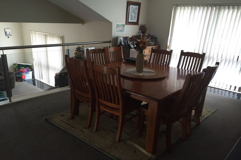 Photo of property in 150 Keri Vista Rise, Papakura, 2110