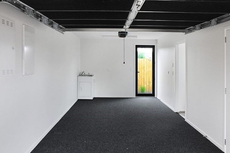 Photo of property in 5/43 Division Street, Riccarton, Christchurch, 8041