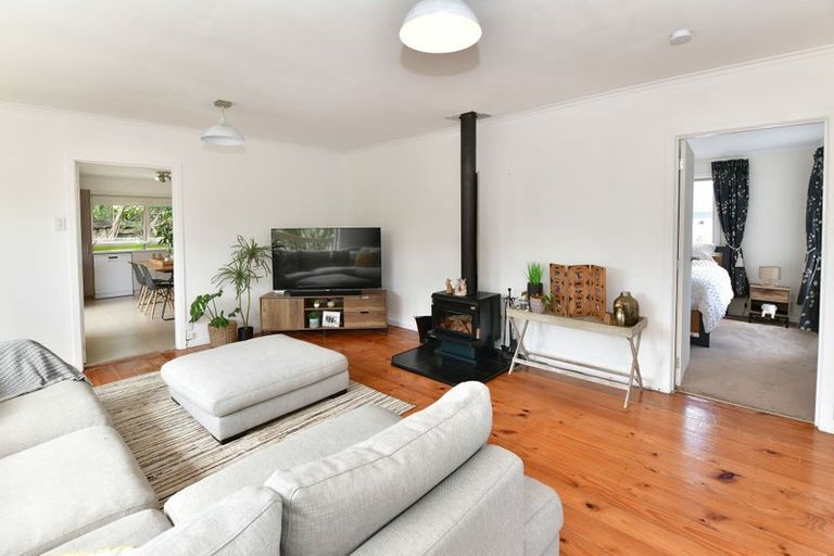 Photo of property in 2/596 Whangaparaoa Road, Stanmore Bay, Whangaparaoa, 0932