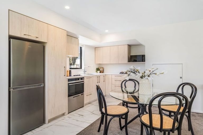 Photo of property in 1/550 Barbadoes Street, Edgeware, Christchurch, 8013