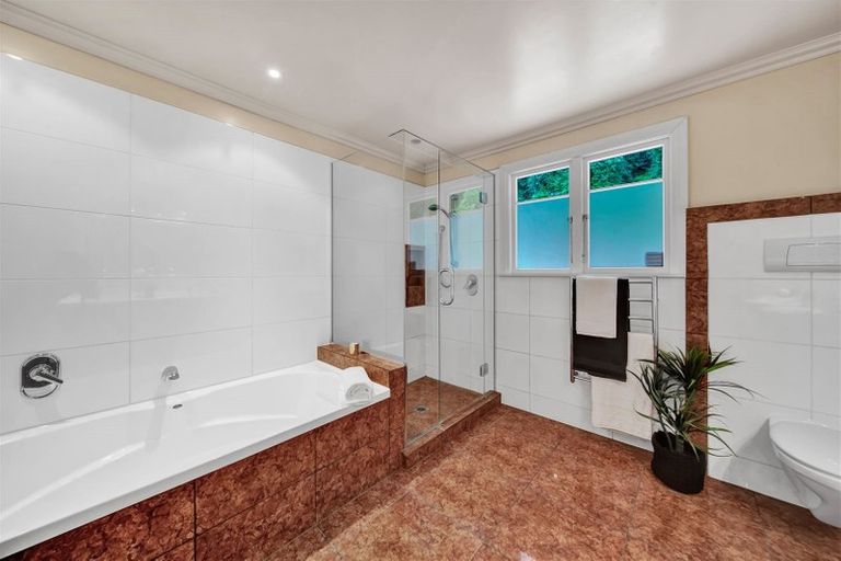 Photo of property in 10d Govett Avenue, Frankleigh Park, New Plymouth, 4310