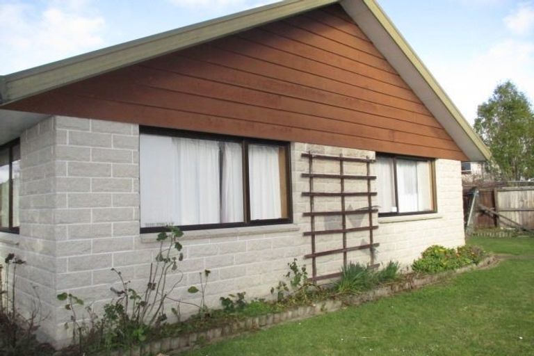 Photo of property in 173 Withells Road, Avonhead, Christchurch, 8042
