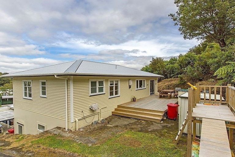 Photo of property in 241 Rata Street, Naenae, Lower Hutt, 5011