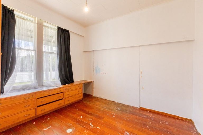 Photo of property in 19 Rochfort Street, Otane, 4202