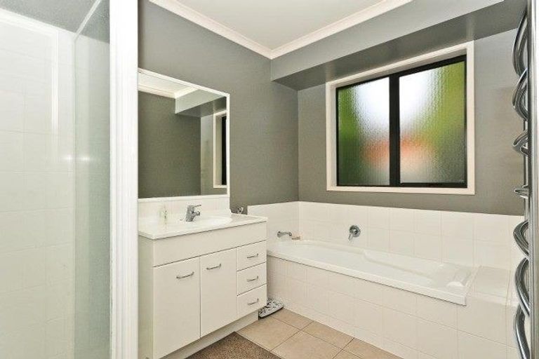 Photo of property in 1 Wiltshire Drive, Huntington, Hamilton, 3210