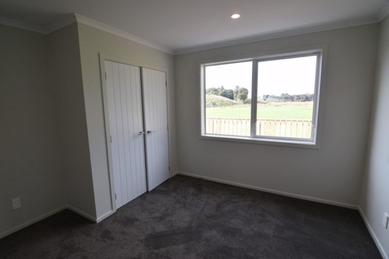Photo of property in 3 Tapuhikura Street, Waikanae, 5036