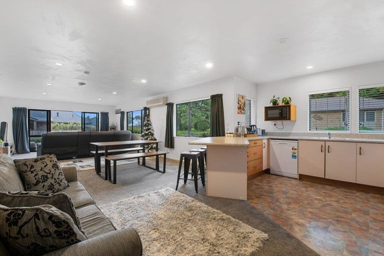 Photo of property in 82b Kawaha Point Road, Kawaha Point, Rotorua, 3010