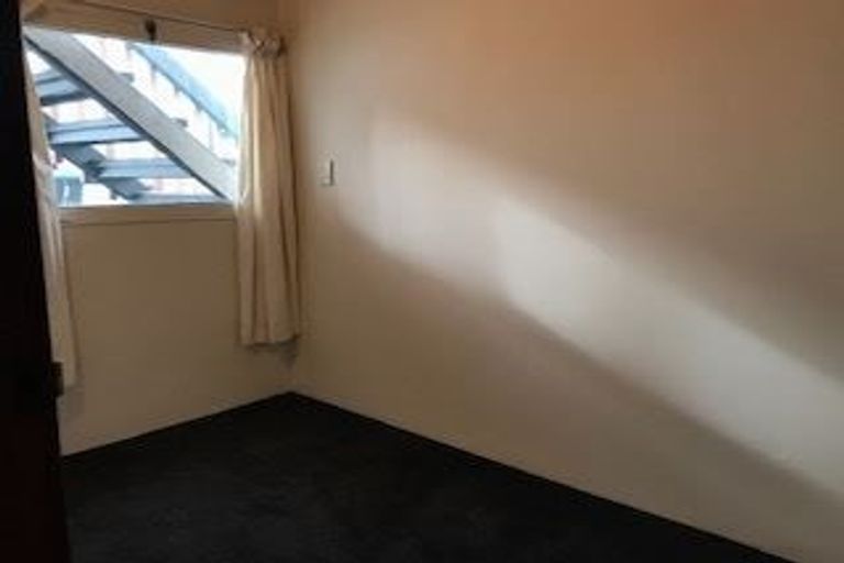 Photo of property in 1/136 Holly Road, St Albans, Christchurch, 8014