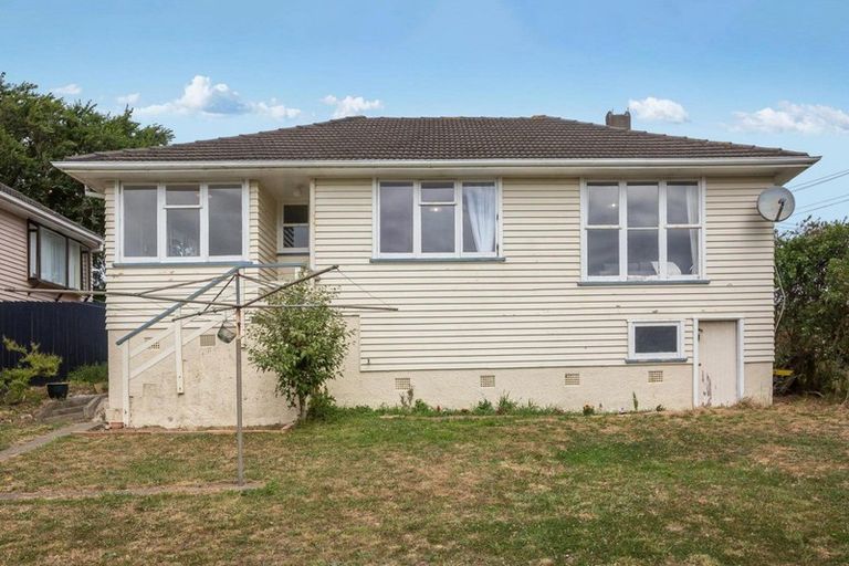 Photo of property in 83 Bell Street, Tawa, Wellington, 5028