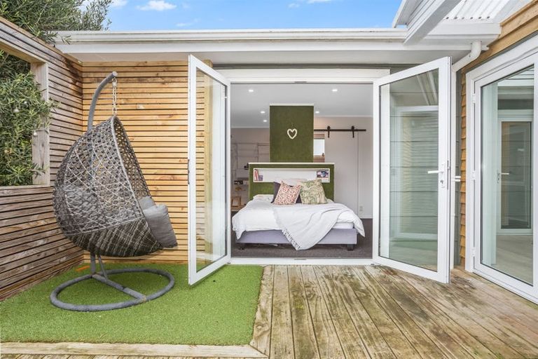 Photo of property in 10 Trispen Place, Camborne, Porirua, 5026