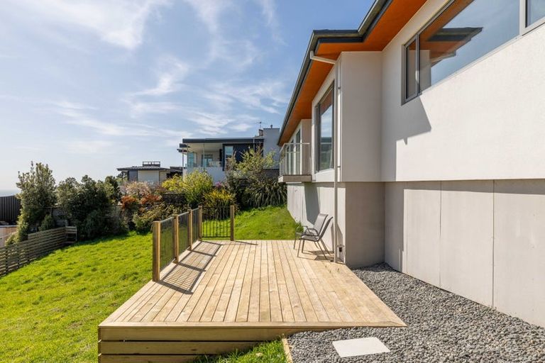 Photo of property in 5 Stoneyridge Close, Mount Pleasant, Christchurch, 8081