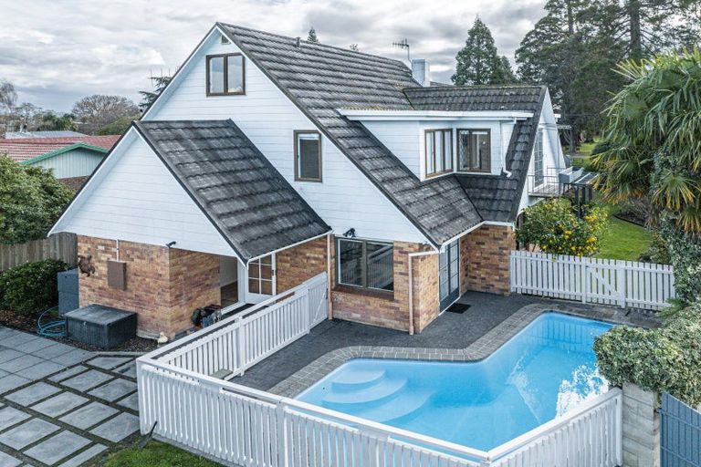 Photo of property in 609 Roberts Street, Hastings, 4122