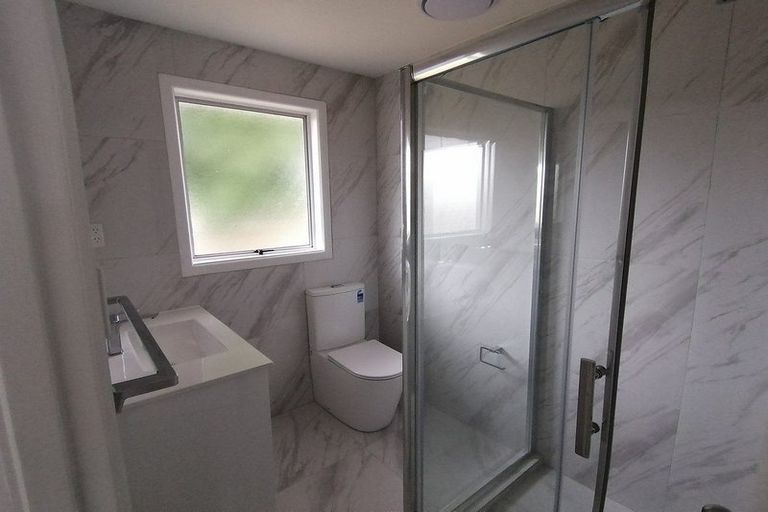 Photo of property in 2/7 Ririno Place, Manurewa, Auckland, 2102