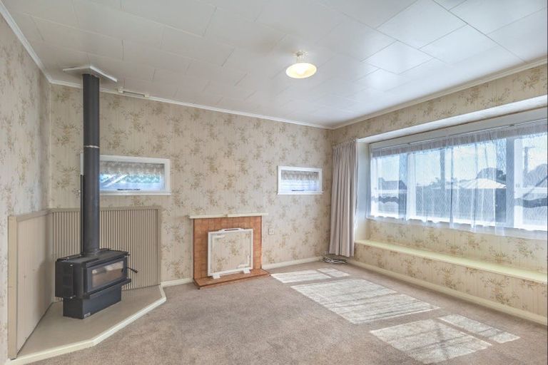 Photo of property in 27 Essex Street, Levin, 5510