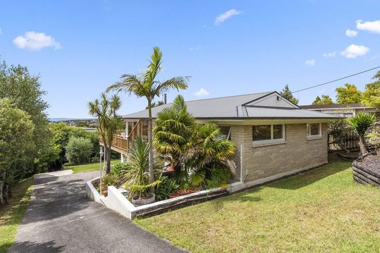 Photo of property in 767 East Coast Road, Northcross, Auckland, 0630