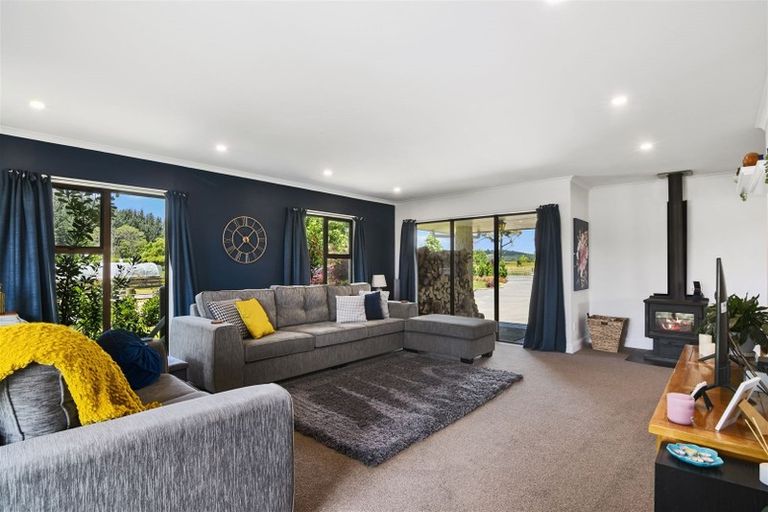 Photo of property in 28 Neudorf Road, Upper Moutere, 7175