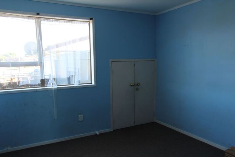 Photo of property in 2/25 Poutini Place, Manurewa, Auckland, 2102
