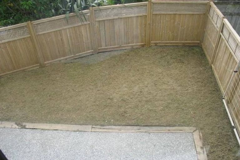 Photo of property in 7/11 The Avenue, Albany, Auckland, 0632