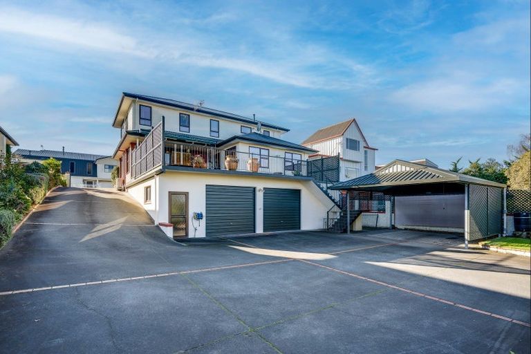 Photo of property in 123 Thompson Road, Bluff Hill, Napier, 4110
