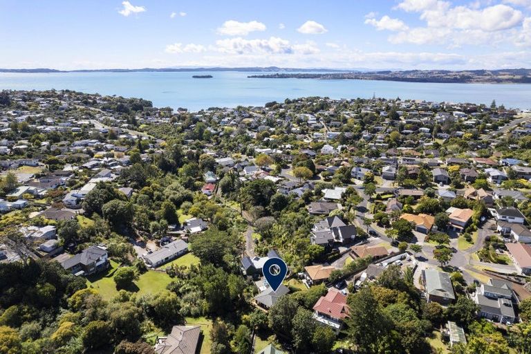 Photo of property in 3/7 Aries Place, Shelly Park, Auckland, 2014