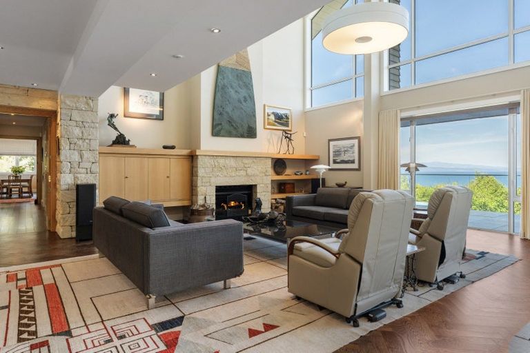 Photo of property in 49 Whakamoenga Point, Acacia Bay, Taupo, 3385