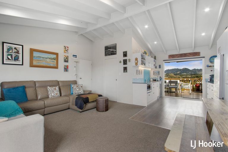 Photo of property in 5 Hanlen Avenue, Waihi Beach, 3611