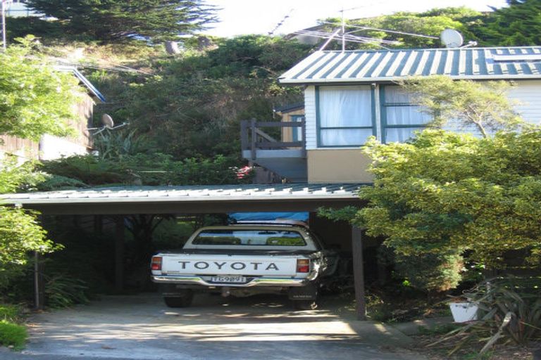 Photo of property in 101 Churton Drive, Churton Park, Wellington, 6037