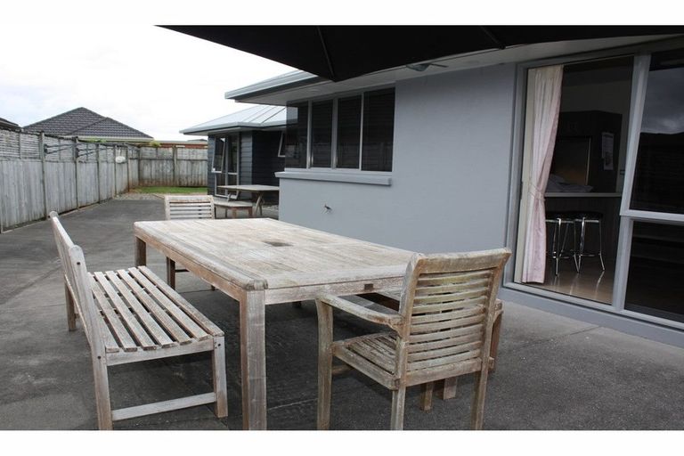 Photo of property in 17 Conifer Grove, Te Kamo, Whangarei, 0112