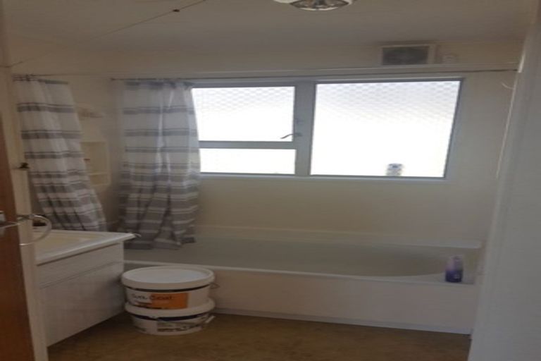 Photo of property in 3/31 Findlay Street, Moturoa, New Plymouth, 4310