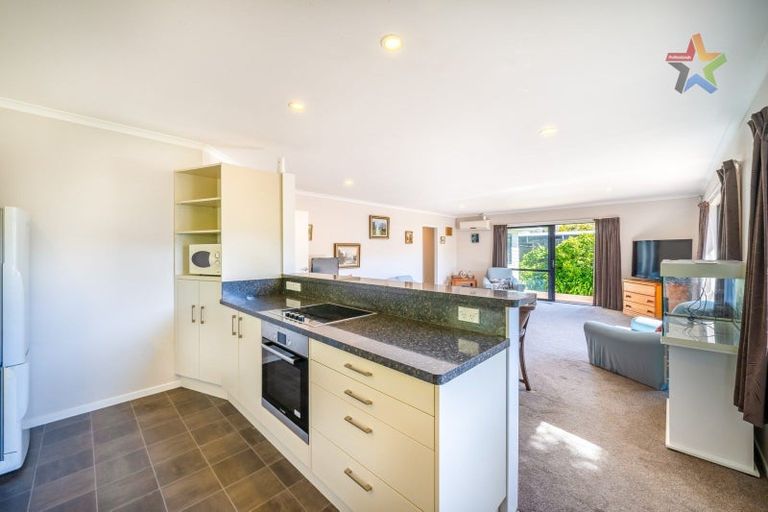 Photo of property in 1a Peel Place, Wainuiomata, Lower Hutt, 5014