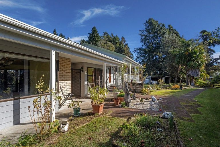Photo of property in 21 Kawerau Road, Putauaki, Whakatane, 3192