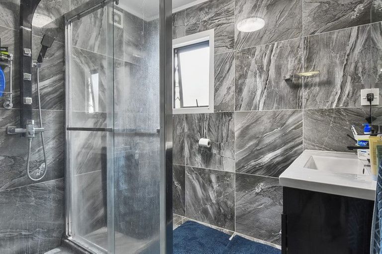 Photo of property in 34 Seddon Avenue, Papatoetoe, Auckland, 2104