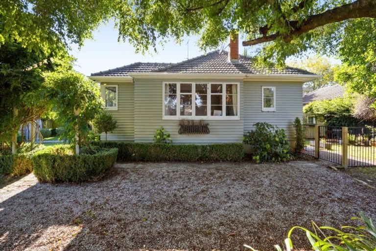 Photo of property in 2 Onslow Street, Hamilton East, Hamilton, 3216