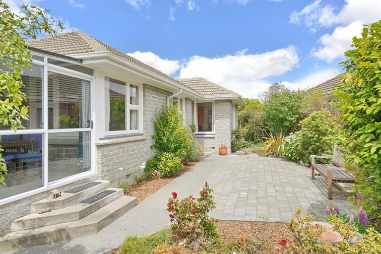 Photo of property in 10 Cheam Street, Dallington, Christchurch, 8061