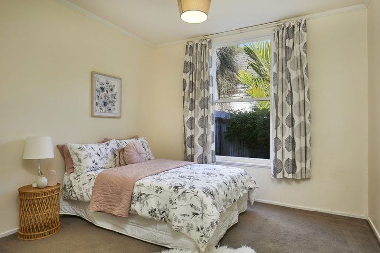Photo of property in 125 Wellington Street, Picton, 7220
