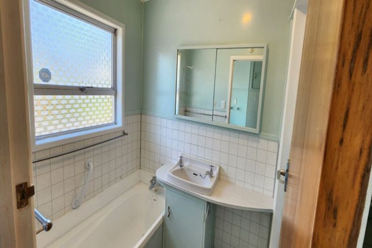 Photo of property in 9a George Street, Lower Vogeltown, New Plymouth, 4310