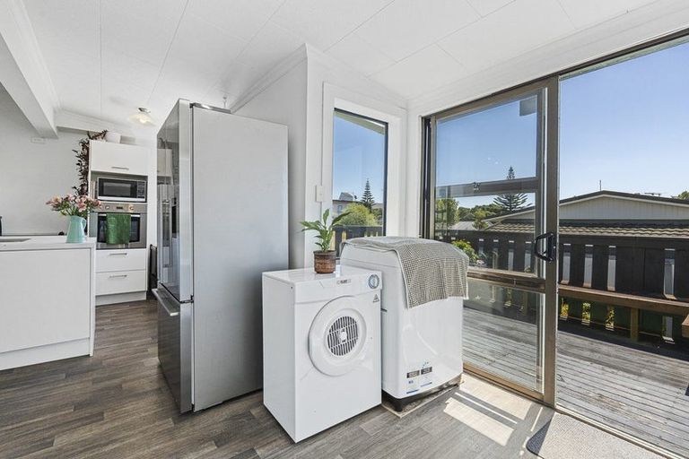 Photo of property in 141 Lemon Street, Strandon, New Plymouth, 4312