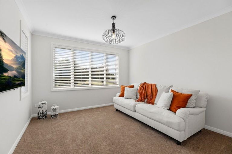 Photo of property in 9 Goldstone Place, Omokoroa, 3114