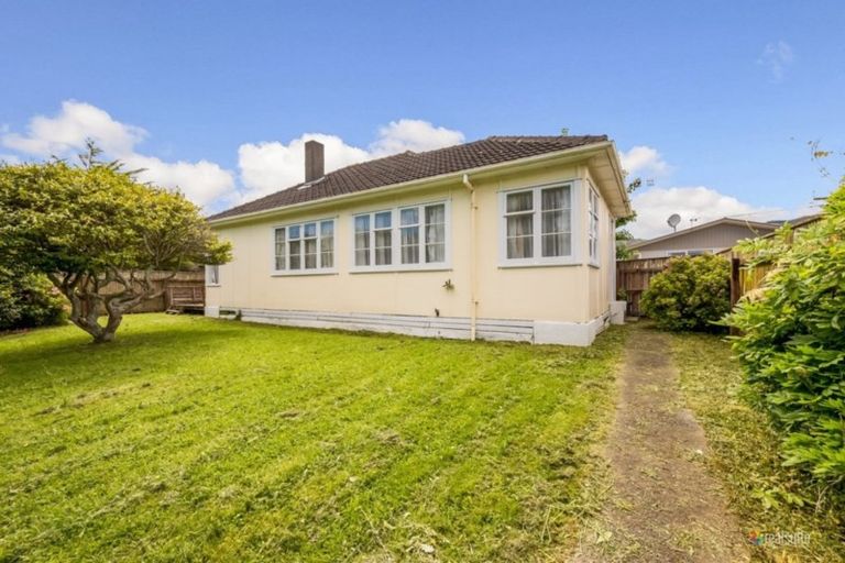 Photo of property in 1/367 Cambridge Terrace, Naenae, Lower Hutt, 5011