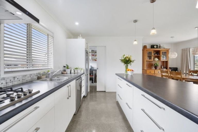 Photo of property in 3 Montgomery Crescent, Kinloch, Taupo, 3377