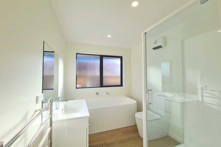 Photo of property in 6 Harry Manship Crescent, Halswell, Christchurch, 8025