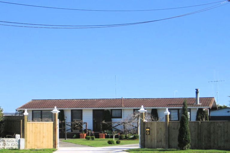 Photo of property in 64 Edinburgh Terrace, Foxton Beach, Foxton, 4815