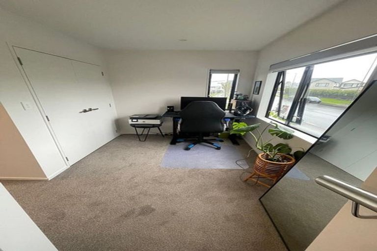 Photo of property in 5/36 Westgate Drive, Westgate, Auckland, 0614