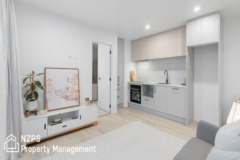 Photo of property in 1/21 Church Street, Devonport, Auckland, 0624