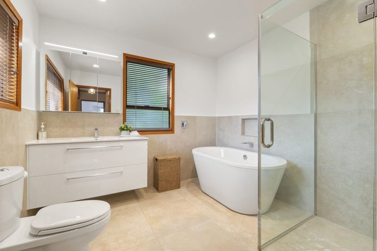 Photo of property in 85 Kennedy Avenue, Forrest Hill, Auckland, 0620